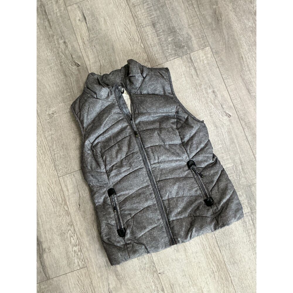 Green Tea Women's Medium Gray Quilted Vest Faux Fur Lined